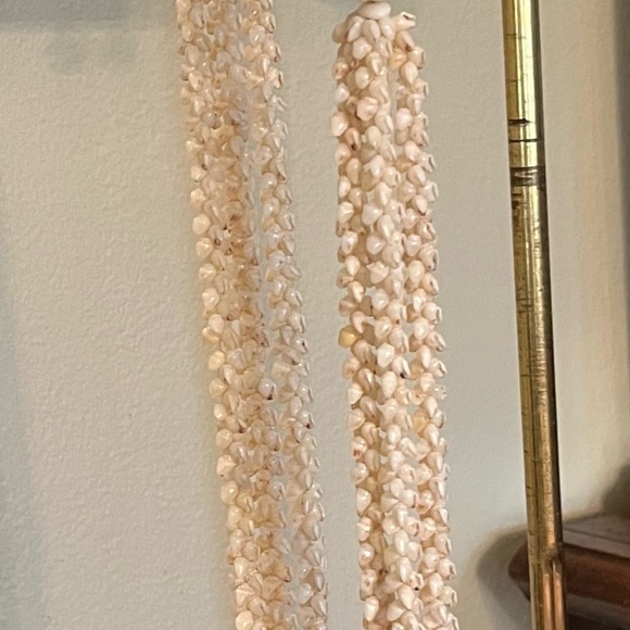 Authentic Ni’ihau shell lei 18” - Picture 5 of 12